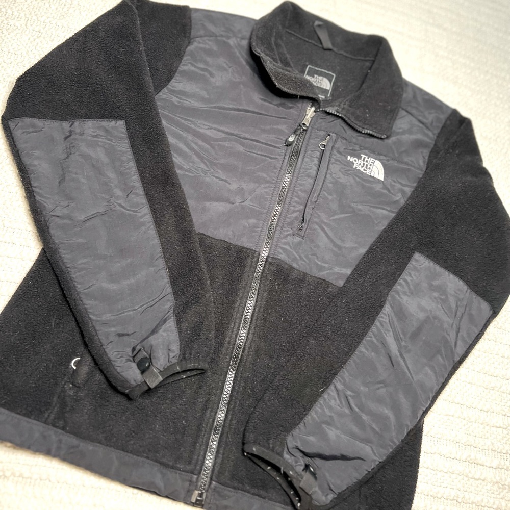 Black north face fleece jacket